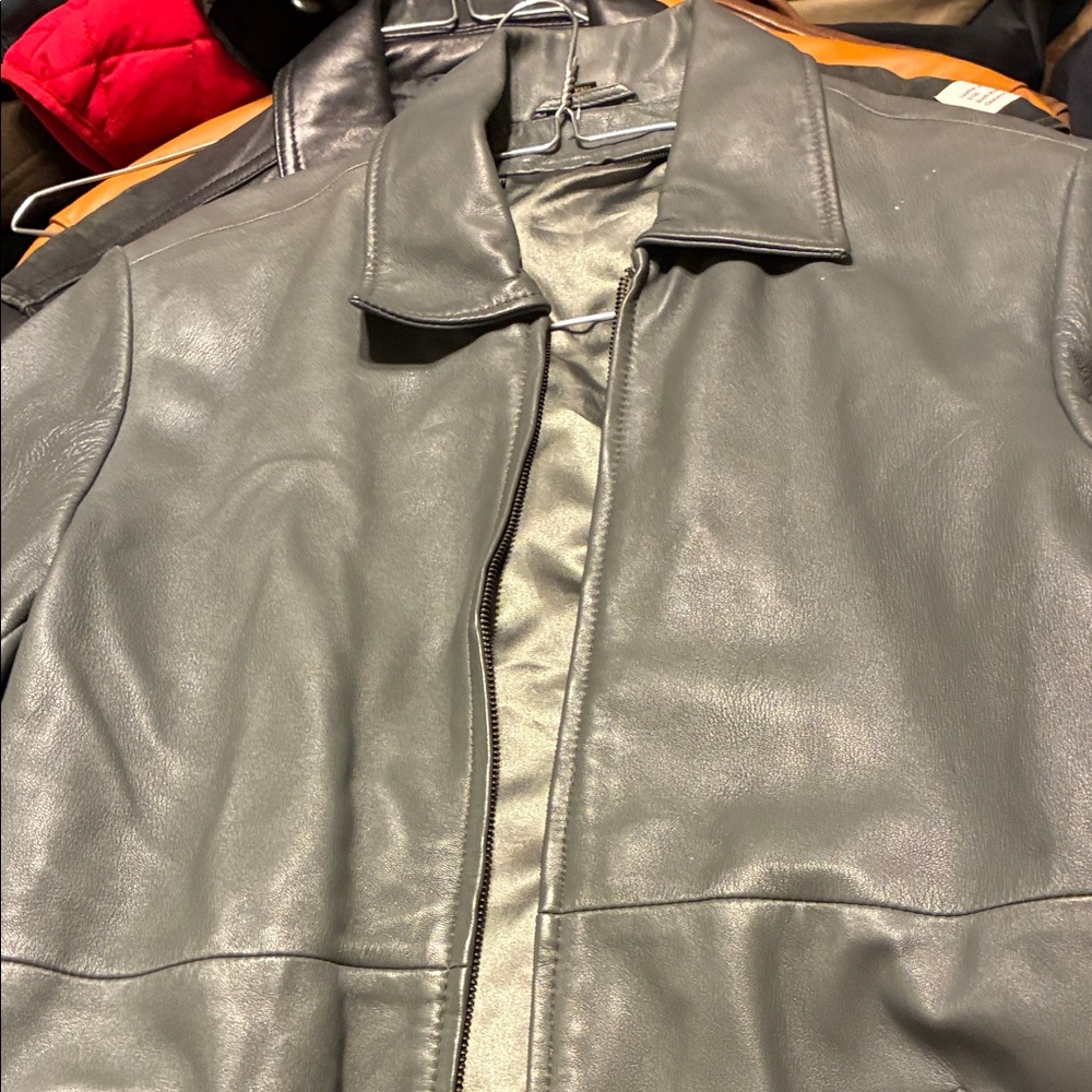 Leather jacket grey missing belt and zip out lining